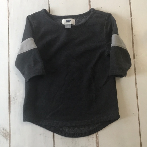 Old navy sweater - Picture 2 of 2